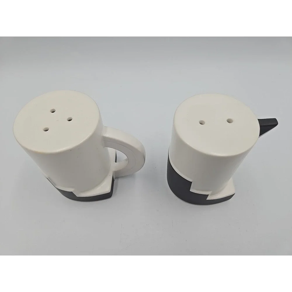 Kato salt shaker